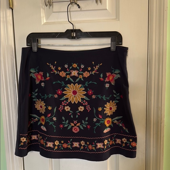 miami Dresses & Skirts - Miami Navy Blue Floral Embroidered Mini Skirt Chic Boho 70s Vibe Size Large